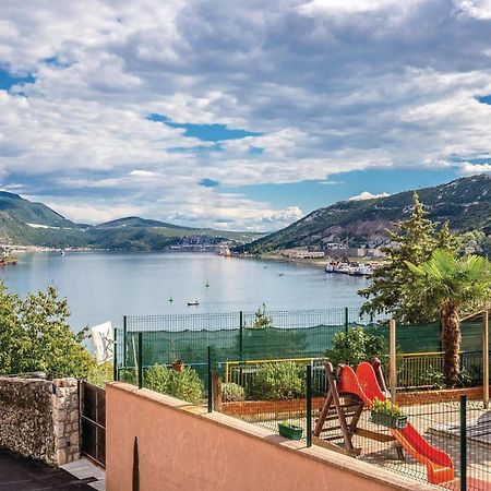 1 Bedroom Beautiful Apartment In Бакар Экстерьер фото